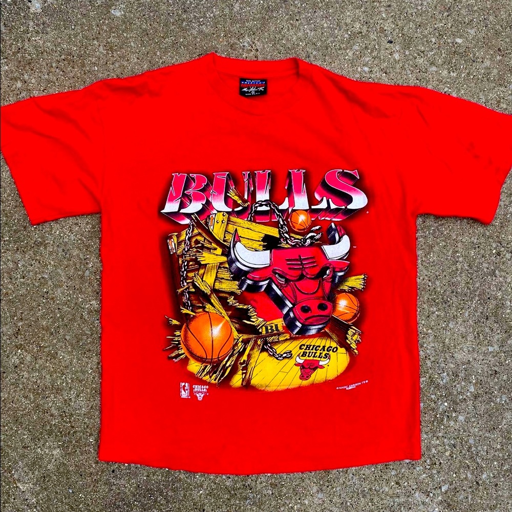 Chicago Bulls Magic Johnson Tee Size L